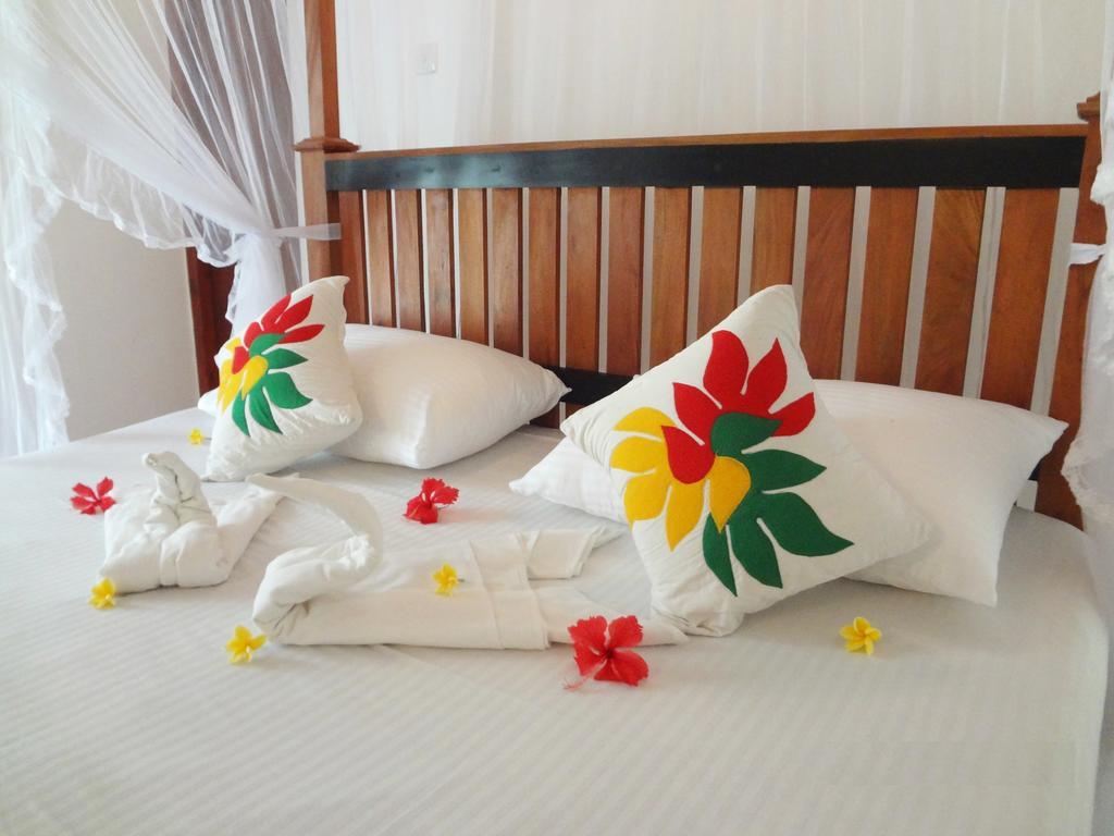 Thambara Villa Unawatuna Extérieur photo