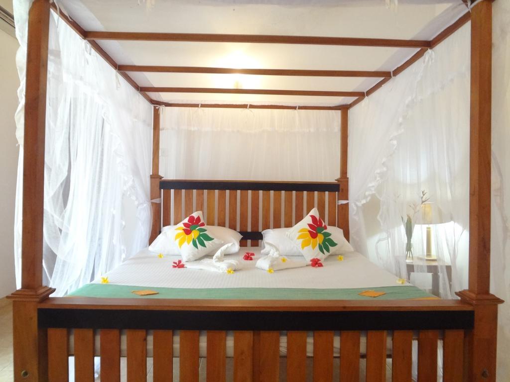 Thambara Villa Unawatuna Extérieur photo