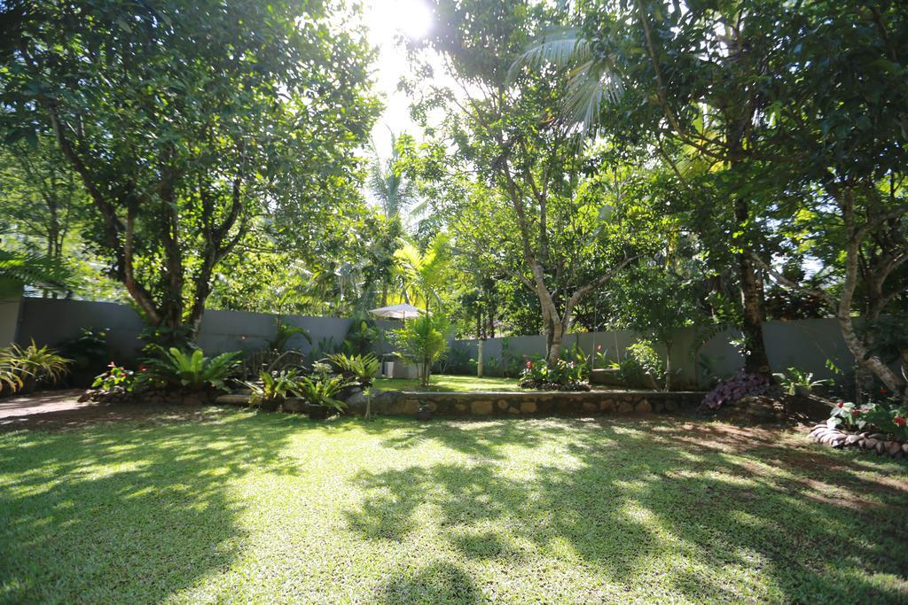 Thambara Villa Unawatuna Extérieur photo